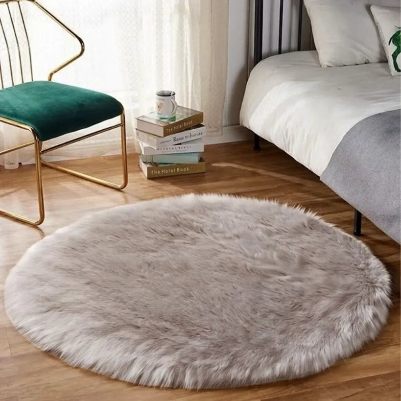 Faux Fur Round Carpet — 1 Meter